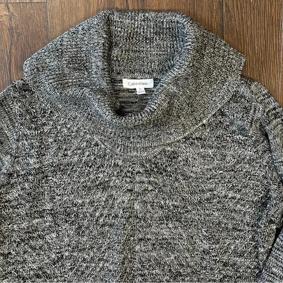 Clavin Klein cowlneck sweater SZ XL - Picture 2 of 4